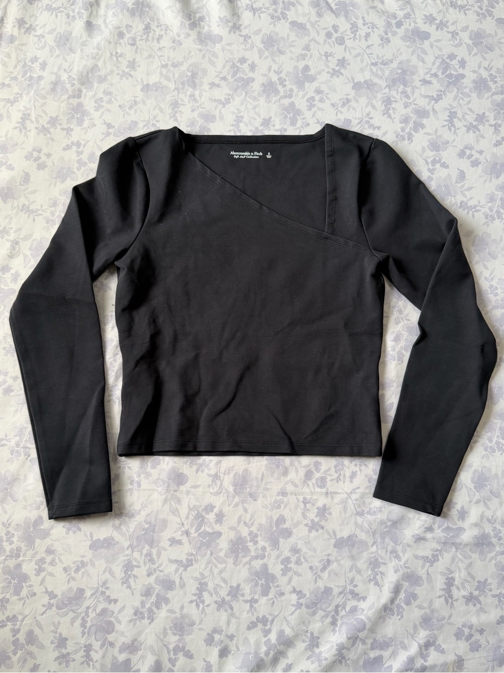 Abercrombie & Fitch Black Asymmetric Long-Sleeve Top